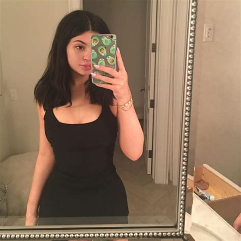 Kylie Jenner Is A Fan Of The No Makeup Look Go Figure — See Pics
