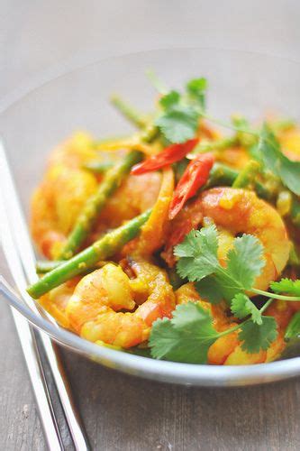 Tumis buncis wortel dapat ditambah dengan sosis, bakso, potongan dadu ayam filet, atau udang 2. Udang Masak Kunyit | Food, Recipes, Cuisine