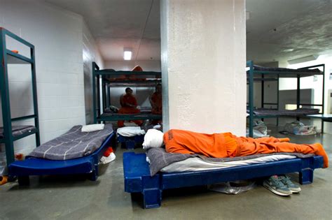 Harris County jail population nearing capacity again - Houston Chronicle