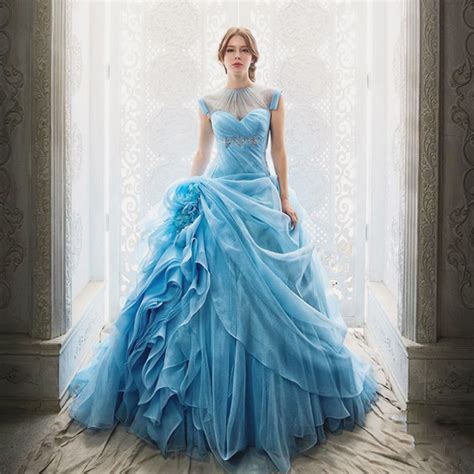Ice Queen Style 25 Stunning Wedding Dresses For Winter Wonderland