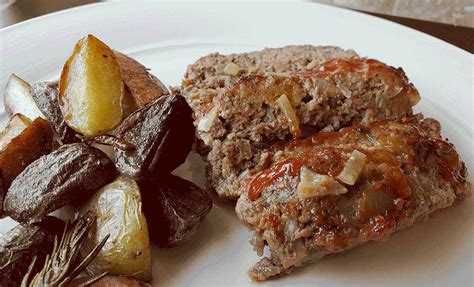 Of ground beef for my meatloaf (all the meat i put a turkey meatloaf recipe better than any from your childhood. Memories of Homemade Meatloaf - Debragga
