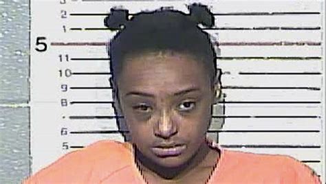 Homeless Woman Arrested After Allegedly Forcing Way Into Kentucky Apartment Victim Hid In