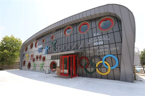 ︎ kocaeli üniversitesi atçılık ve at antrenörlüğü. Orhangazi Spor Salonu hizmete gireceği güne hazırlanıyor ...