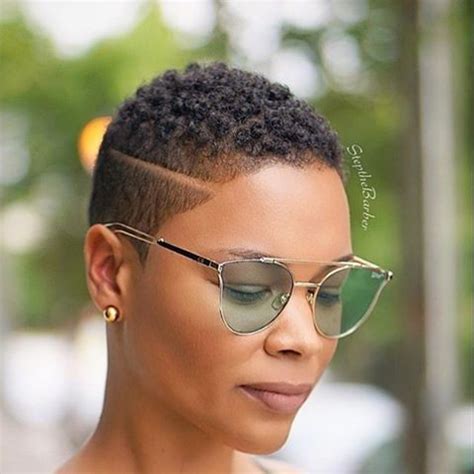 Tendance  19 plus belles idées coiffure courte noir femme