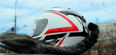 How To Wear A Motorcycle Helmet With Long Hair Motorcycle Helmet