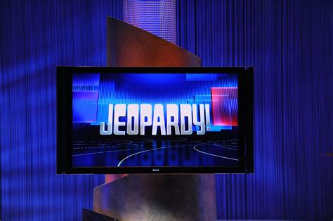 'Jeopardy!' Contestant's Awkward Answer Goes Viral - Newsweek
