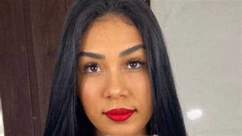 90 Day Fiance Thais Ramone In Orange Crop Top Needs Help With Her Baby