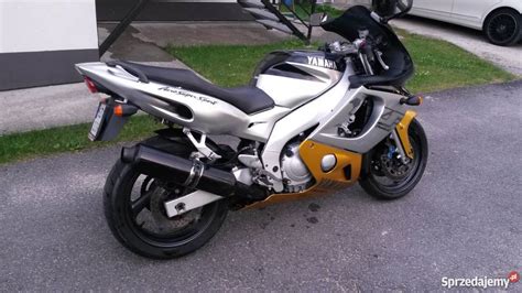 The wind screams around you as you cut through it like an aerodynamic experiment in perfect harmony with your bike. yamaha yzf 600 Thundercat 2000 krk Kraków - Sprzedajemy.pl
