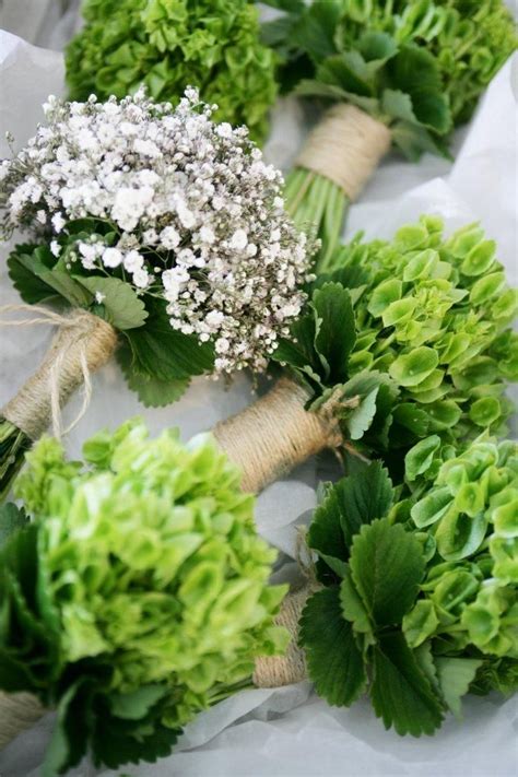 Asides from their practical affordability and beauty, these blooms have a long growing season and so they are available many times of the year. Pin on Wedding Bouquets