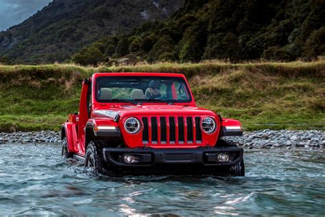 Fords Plans To Dominate The Jeep Wrangler Come Into Focus Carbuzz