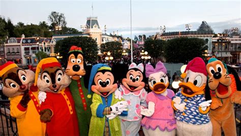 Disney Parks Kicking Off Disneyland Diamond Celebration And Walt Disney