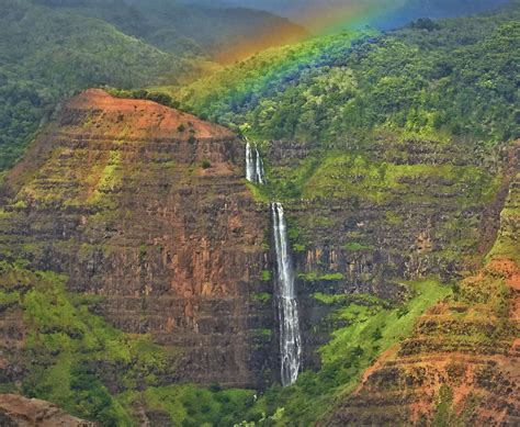 Top 10 Hawaiian Waterfalls Wondermondo