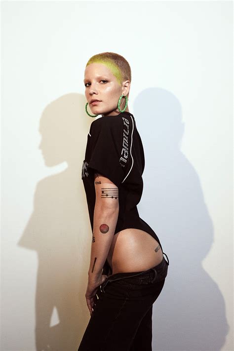 halsey posing hot and topless scandal planet