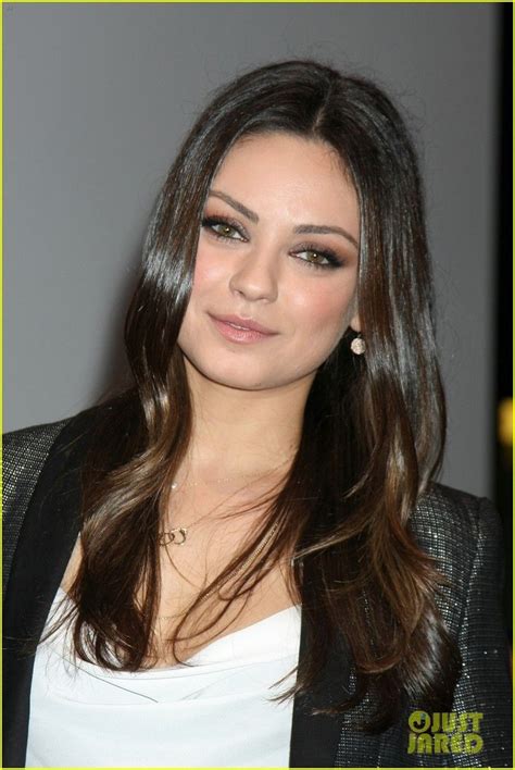 Mila kunis colored layered hairstyle. OSMAN AYKUT71 adlı kullanıcının MILA KUNIS panosundaki Pin