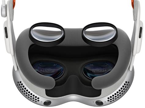 Use Zeiss Optical Inserts For Vision Correction With Apple Vision Pro