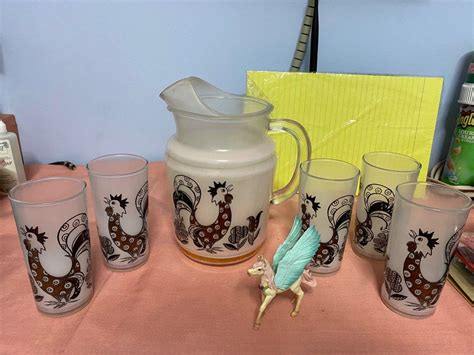Sold S Vintage Hazel Atlas Pink And Gold Rooster Glass Pitcher And