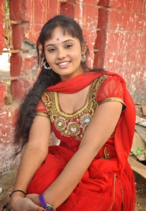 Young Sexy Andhra House Wife Deep Cleavage Showing In Low Cut Spicy Red Dress Actress Hd Photos