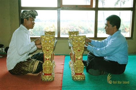 Learning Balinese Cultures Activity At Bali Classic Center