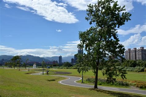 The site owner hides the web page description. 古亭河濱公園》浪漫婚紗新景點 - 趴趴走的竹子 - udn部落格