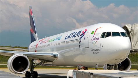 Reserva vuelos en latam airlines desde edestinos.cl. Vuelos desde España a Argentina en clase ejecutiva de ...