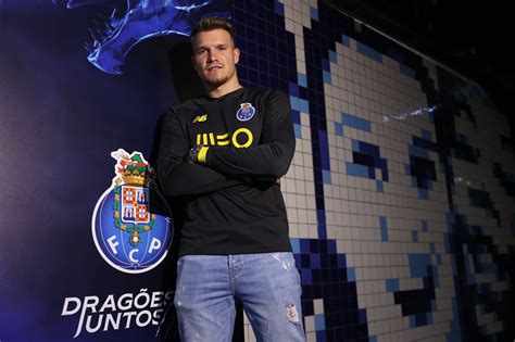 Professor of statistical machine learning and data science, department of statistical science, ucl. FC Porto renovou com guarda-redes Ricardo Silva por mais ...