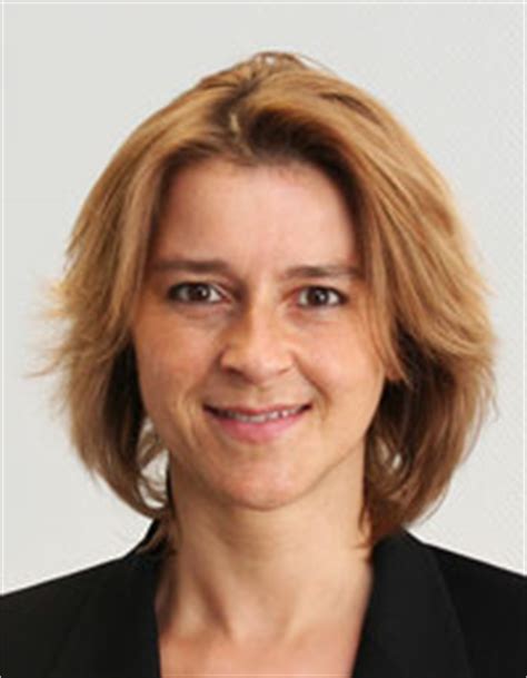 Bewertung für claudia schneider schreiben. Zeitungsverlag Aachen mit neuer Marketingleitung