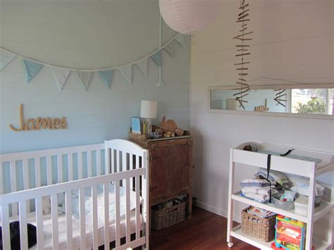 A younger kid would love anything that can catch his eyes and attract him, but, a slightly mature boy will certainly not be attracted to things outside his area of interest. thom haus handmade: Soft Colours for a Baby Boy's Bedroom