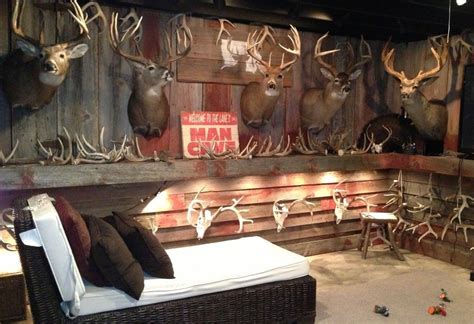Pin By Frank Mucerino On Personal Home Rustic Man Cave Hunting Room Hunting Man Cave