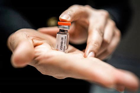 Pfizer and its partner, the german company, biontech, announced preliminary results that suggested their vaccine was more than 90 percent effective. Além de Pfizer, Johnson e russos, Saúde discute compra de vacina indiana | Exame
