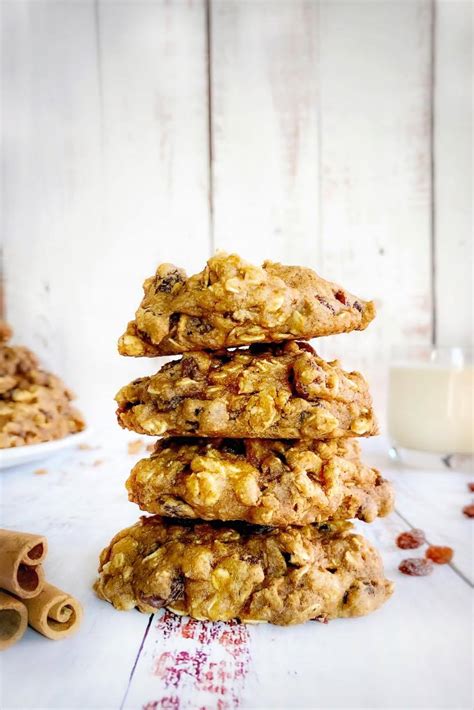 Cinnamon, unsweetened apple sauce, gluten, vegan chocolate chips and 2 more. Vegan Oatmeal Raisin Cookies (Healthy, Easy, & Oil-Free ...