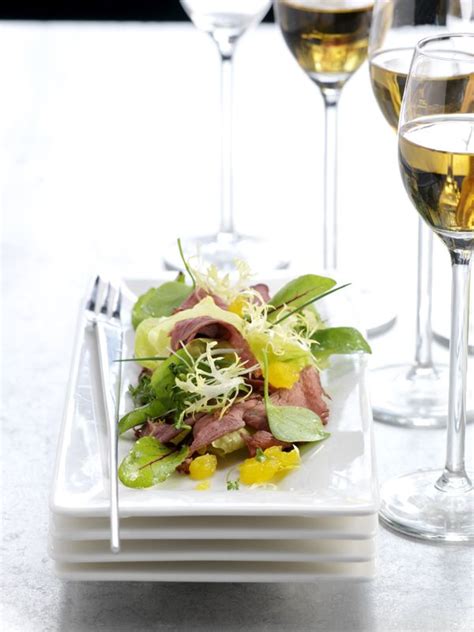 Gerookte Eendenborstsalade Met Sinaasappelgelei Delicious Magazine