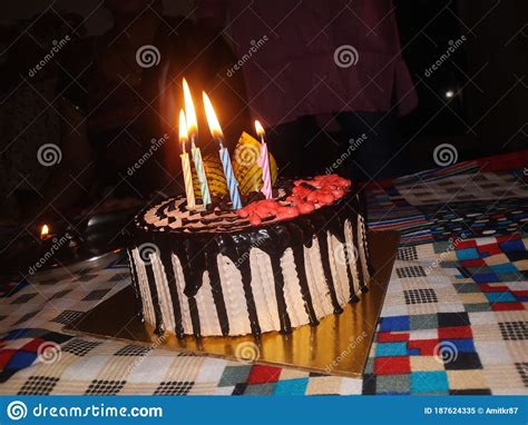 Aggregate 77 Normal Birthday Cake Designs Indaotaonec