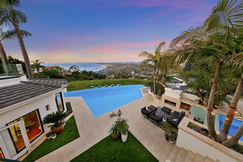 From exploring the area's best wines to kayaking the pacific with an experienced guide, choose from a variety of tours in la jolla, such as adventure tours, boat tours, restaurant tours and more! PRIVATE LA JOLLA HILLTOP ESTATE WITH PANORAMIC OCEAN VIEWS ...