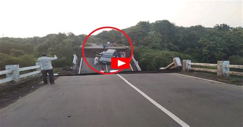 Cars Fall Into River As Bridge Collapsesvideo Goes Viral Latest News