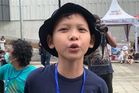 Foto Mengenal Syarif Bocah 8 Tahun Yang Pandu Pengunjung Saksikan