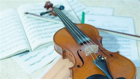 Can A Left Handed Person Play The Violin Left Handed Pro