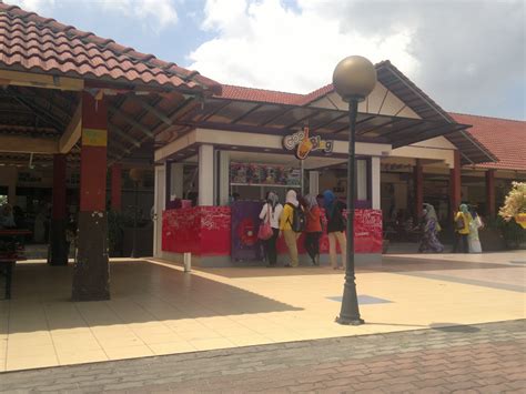 The town does not have its own airport. CoolBlog Merlimau Point, Melaka: Permulaan CoolBlog ...