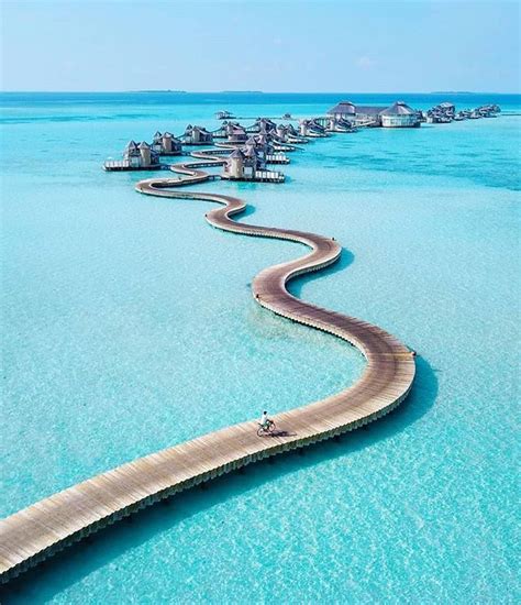 👉 Tag Someone To Bring You To The 🌍 Maldives 📸 Davidauer Via