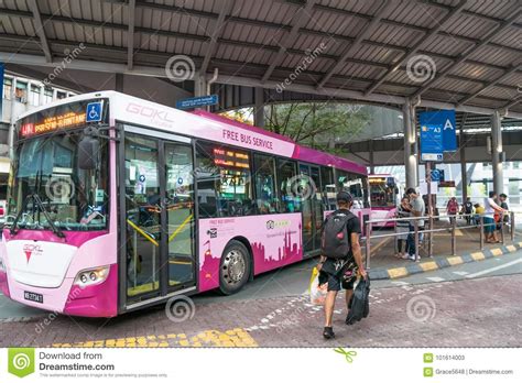 Up to now, 518 booked bus tickets from kuala rompin bus station to kuala lumpur through our service. People Can Seen Waiting The Bus In The Bus Station In ...