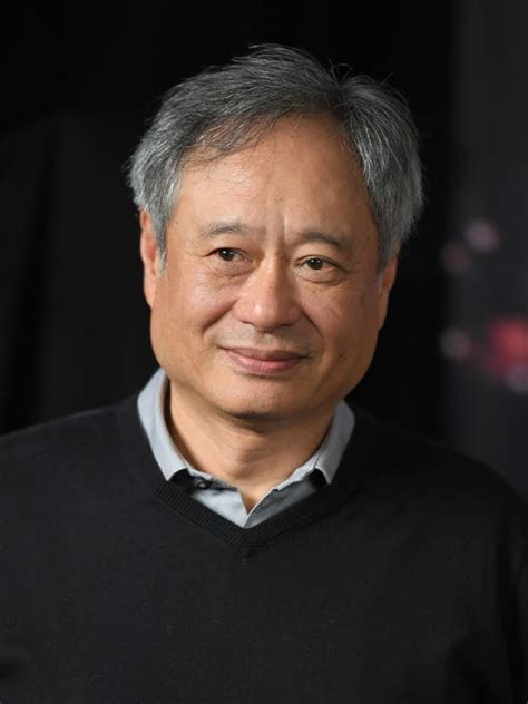 Ang Lee Adds Depth To Billy Lynns Long Halftime Walk