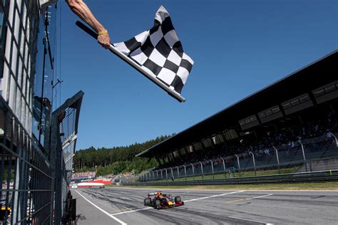 Formel 1 Saison Kann Mit Zwei Rennen In Österreich Starten Gmxch