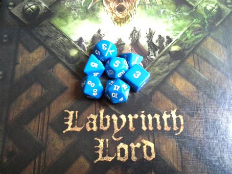 Abriendo Labyrinth Lord Nosolorol