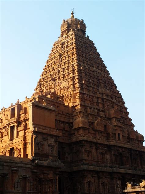 OM TAT SAT: Brihadeeswarar Temple