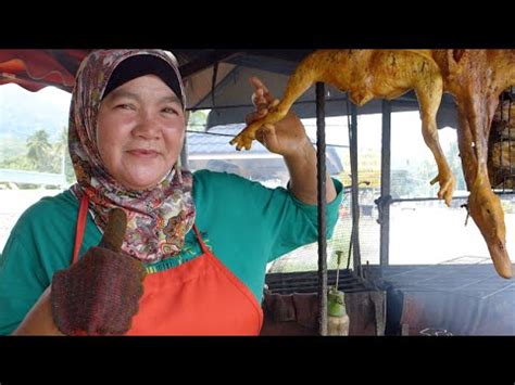 First up, we're going for a famous malay street food in kuala lumpur at itik salai masthar called masak lemak cili api. Itik & Ikan Keli Salai @ Jalan Kuala Pilah - YouTube