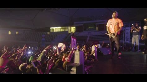 The singer kicks off with. Zlatan Performance at Kizz Daniel Concert ABUJA 2019 - YouTube
