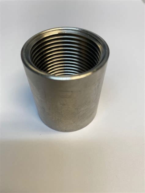 Socket 65mm 2 12 316 Stainless Steel With Bsp Female Threads
