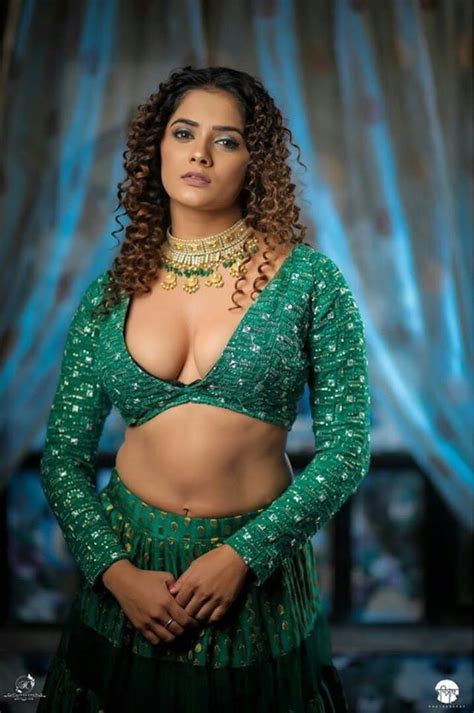 Pin On Marathi Actress Bold N Beautiful