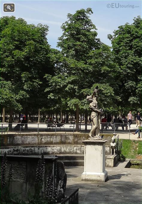 Photos Of Venus Callipyge Statue In Jardin Des Tuileries