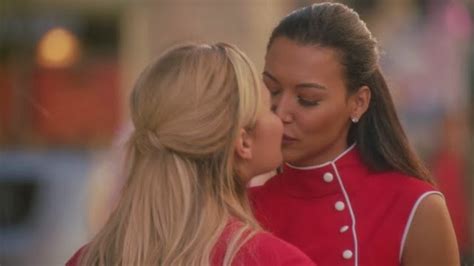 Aufregend Falls Sie K Nnen Interesse Glee Lesbian Kiss Herrschen Es Ist Ein Gl Ck Dass Montieren
