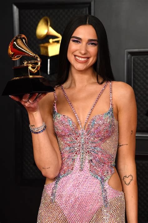 Dua Lipas Epic Grammys Versace Dress Twinkled Like The Northern Lights